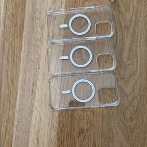 Apple  i-Phone Cases 3 for Pro Max 15